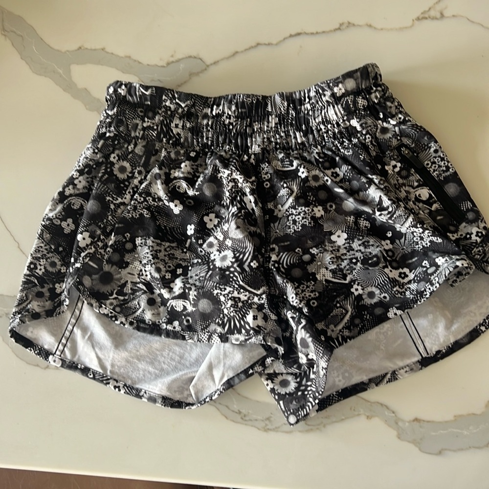 Tracker short